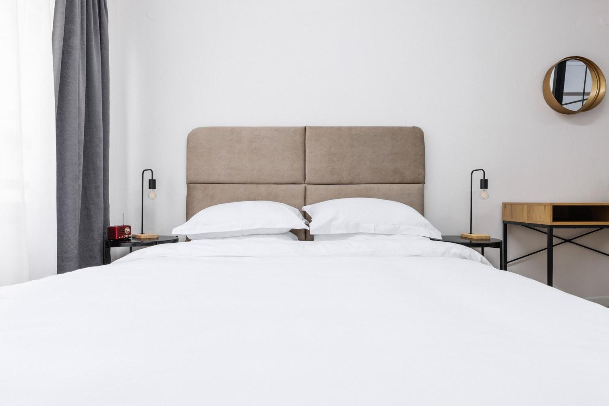 B&M Suites Tesalonika Bagian luar foto